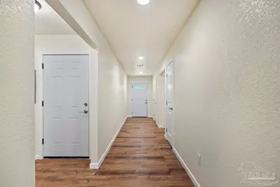 715 Edwards St, Pensacola, FL 32507 - Photo 12