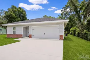 715 Edwards St, Pensacola, FL 32507 - Photo 2