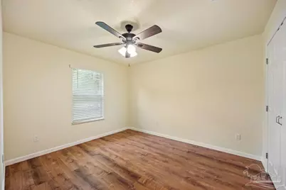 715 Edwards St, Pensacola, FL 32507 - Photo 8