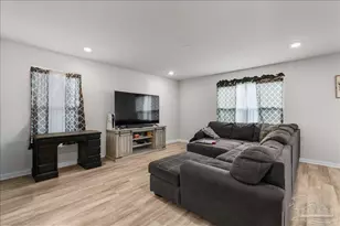 6184 Secretariat Wy, Pensacola, FL 32526 - Photo 4