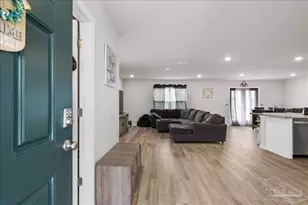 6184 Secretariat Wy, Pensacola, FL 32526 - Photo 2