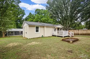 671 Georgia St, Crestview, FL 32536 - Photo 2