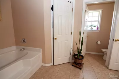 8213 Hartington Dr, Navarre, FL 32566 - Photo 16
