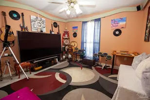 8213 Hartington Dr, Navarre, FL 32566 - Photo 20