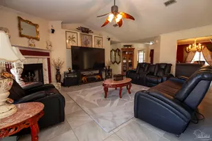 8213 Hartington Dr, Navarre, FL 32566 - Photo 4