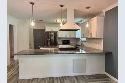 8108 Ridgefield Rd, Pensacola, FL 32514 - Photo 30