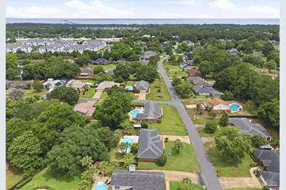 1305 Calcutta Dr, Gulf Breeze, FL 32563 - Photo 50