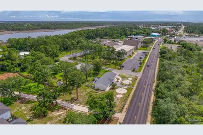 13690 Innerarity Pt Rd, Pensacola, FL 32507 - Photo 14