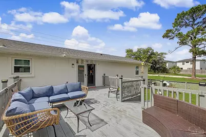 13690 Innerarity Pt Rd, Pensacola, FL 32507 - Photo 10