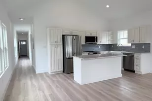 1901 N Davis Hwy, Pensacola, FL 32503 - Photo 4