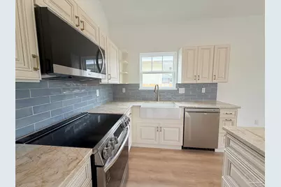 1901 N Davis Hwy, Pensacola, FL 32503 - Photo 8
