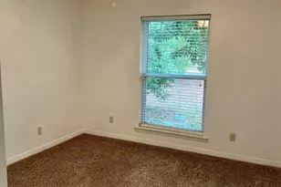 211 Cordoba St, Gulf Breeze, FL 32561 - Photo 16