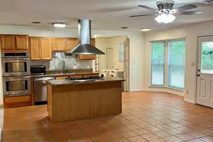 211 Cordoba St, Gulf Breeze, FL 32561 - Photo 10