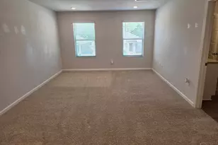 6359 Burrow Ln, Pensacola, FL 32526 - Photo 8