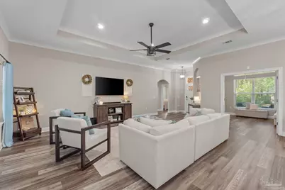 9073 E River Dr, Navarre, FL 32566 - Photo 10