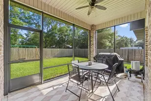 9073 E River Dr, Navarre, FL 32566 - Photo 32