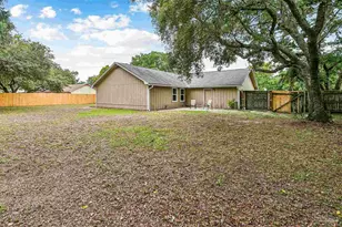 2182 Calle De Cantabria, Navarre, FL 32566 - Photo 30