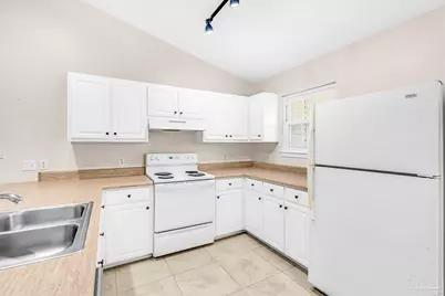 1995 Joshua Dr, Cantonment, FL 32533 - Photo 10