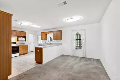 5735 Eagle Dr, Milton, FL 32570 - Photo 6