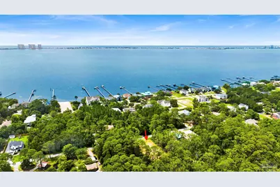 3026 Laurel Dr, Gulf Breeze, FL 32563 - Photo 8