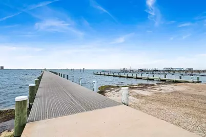 3026 Laurel Dr, Gulf Breeze, FL 32563 - Photo 16