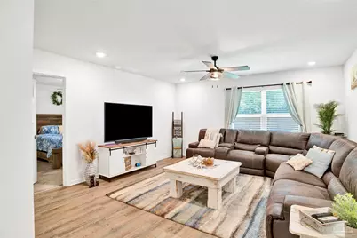 5333 Peach Dr, Pace, FL 32571 - Photo 6