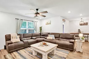 5333 Peach Dr, Pace, FL 32571 - Photo 4