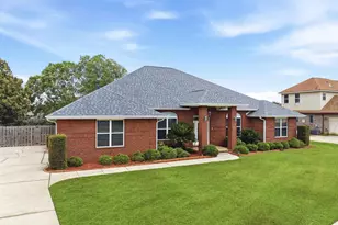 1776 Brightleaf Cir, Cantonment, FL 32533 - Photo 2