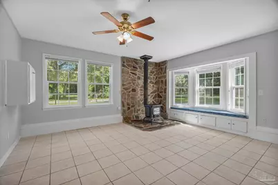 7408 Stiller Lake Rd, Pensacola, FL 32526 - Photo 6