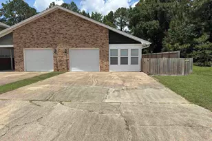 7072 Lake Joanne Dr, Pensacola, FL 32507 - Photo 1
