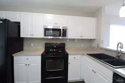 7680 Chablis Cir, Navarre, FL 32566 - Photo 6