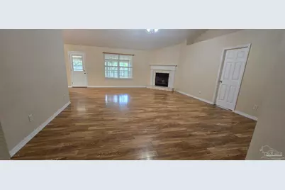 5246 Hawks Nest Dr, Milton, FL 32570 - Photo 2