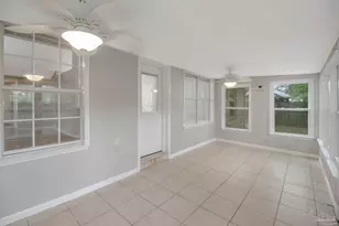 5246 Hawks Nest Dr, Milton, FL 32570 - Photo 8