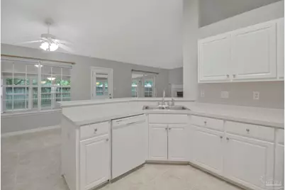 5246 Hawks Nest Dr, Milton, FL 32570 - Photo 14