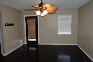147 Creekview Dr, Pensacola, FL 32503 - Photo 2