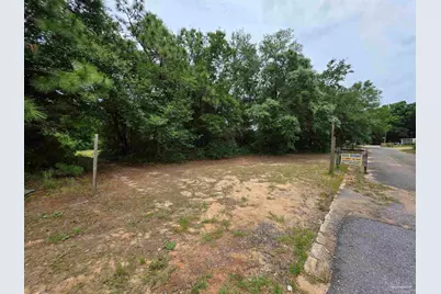 2400 Blk Longleaf Dr, Pensacola, FL 32526 - Photo 1