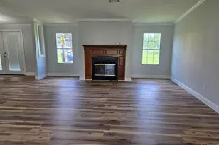 8182 Mobile Hwy, Pensacola, FL 32526 - Photo 22