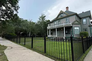 52 W Gonzalez St, Pensacola, FL 32501 - Photo 2
