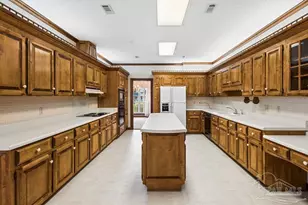 1513 Kings Rd, Cantonment, FL 32533 - Photo 10