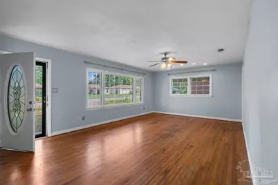 721 Gentian Dr, Pensacola, FL 32503 - Photo 4