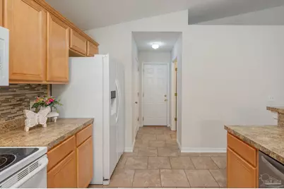 2070 Catline Cir, Navarre, FL 32566 - Photo 12