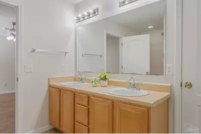 2070 Catline Cir, Navarre, FL 32566 - Photo 18