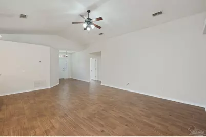 2070 Catline Cir, Navarre, FL 32566 - Photo 6