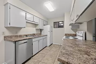 700 N Palm Blvd, Niceville, FL 32578 - Photo 6