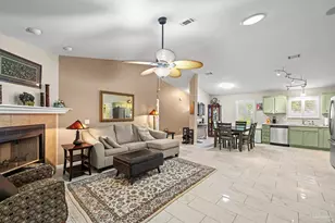 2478 Houston Cir, Gulf Breeze, FL 32563 - Photo 4