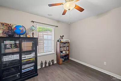 2478 Houston Cir, Gulf Breeze, FL 32563 - Photo 10
