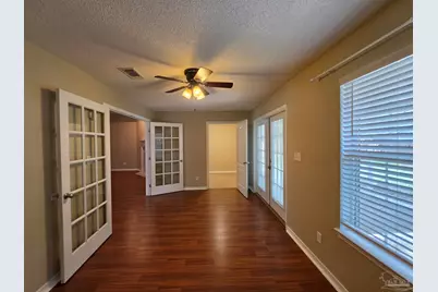 5963 Ashton Woods Cir, Milton, FL 32570 - Photo 12