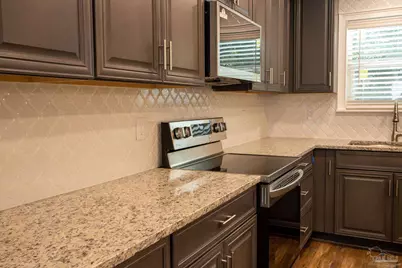 91 Faron Cir #B, Gulf Breeze, FL 32561 - Photo 8