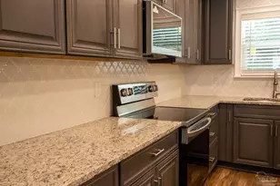 91 Faron Circle, Gulf Breeze, FL 32561 - Photo 8