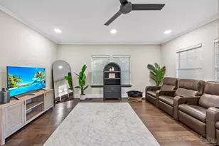 1306 E Gonzalez St, Pensacola, FL 32501 - Photo 4